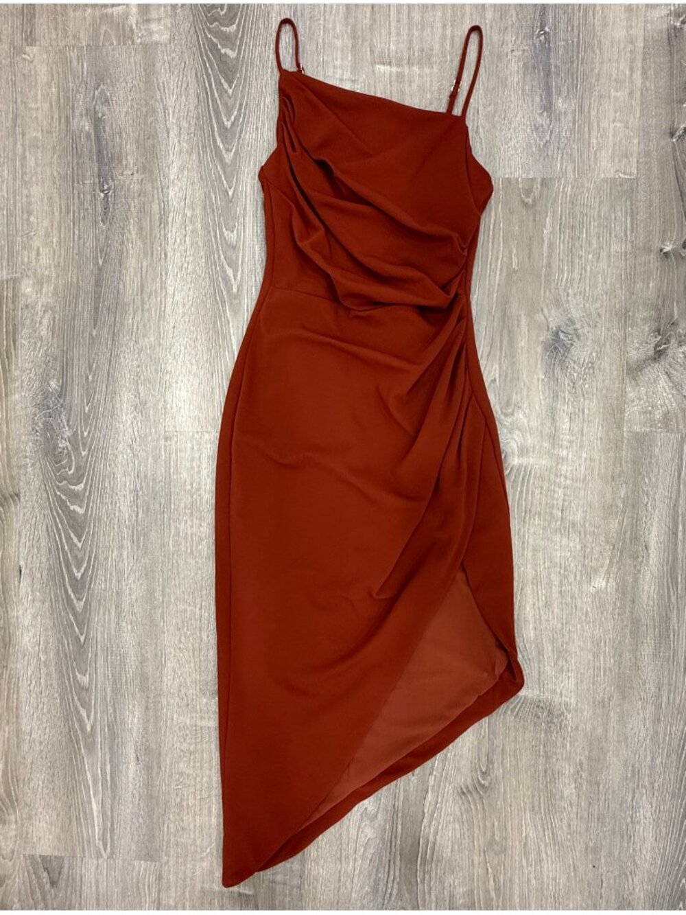 Elliatt Dress Womens Small S Red Brown Carissa Pleated Asymmetrical Midi Bodycon